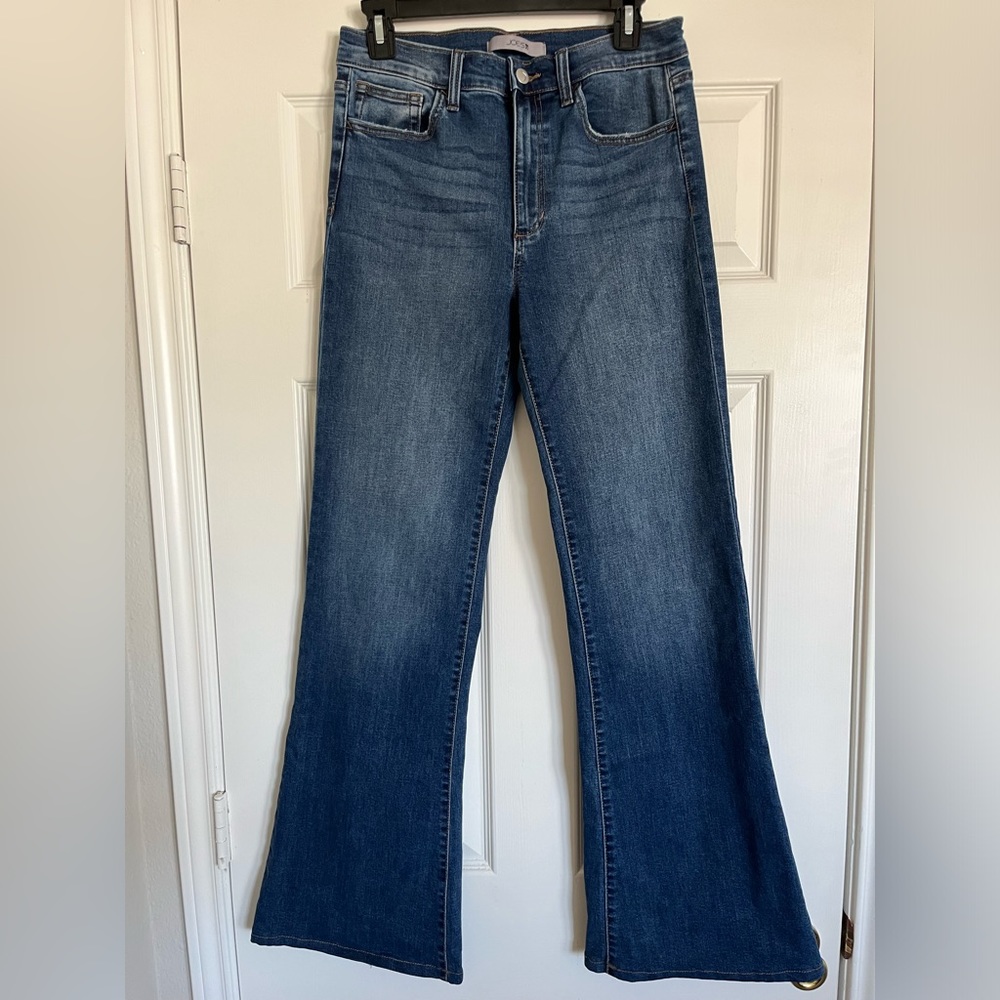 Joe’s Flare Jeans Size 28